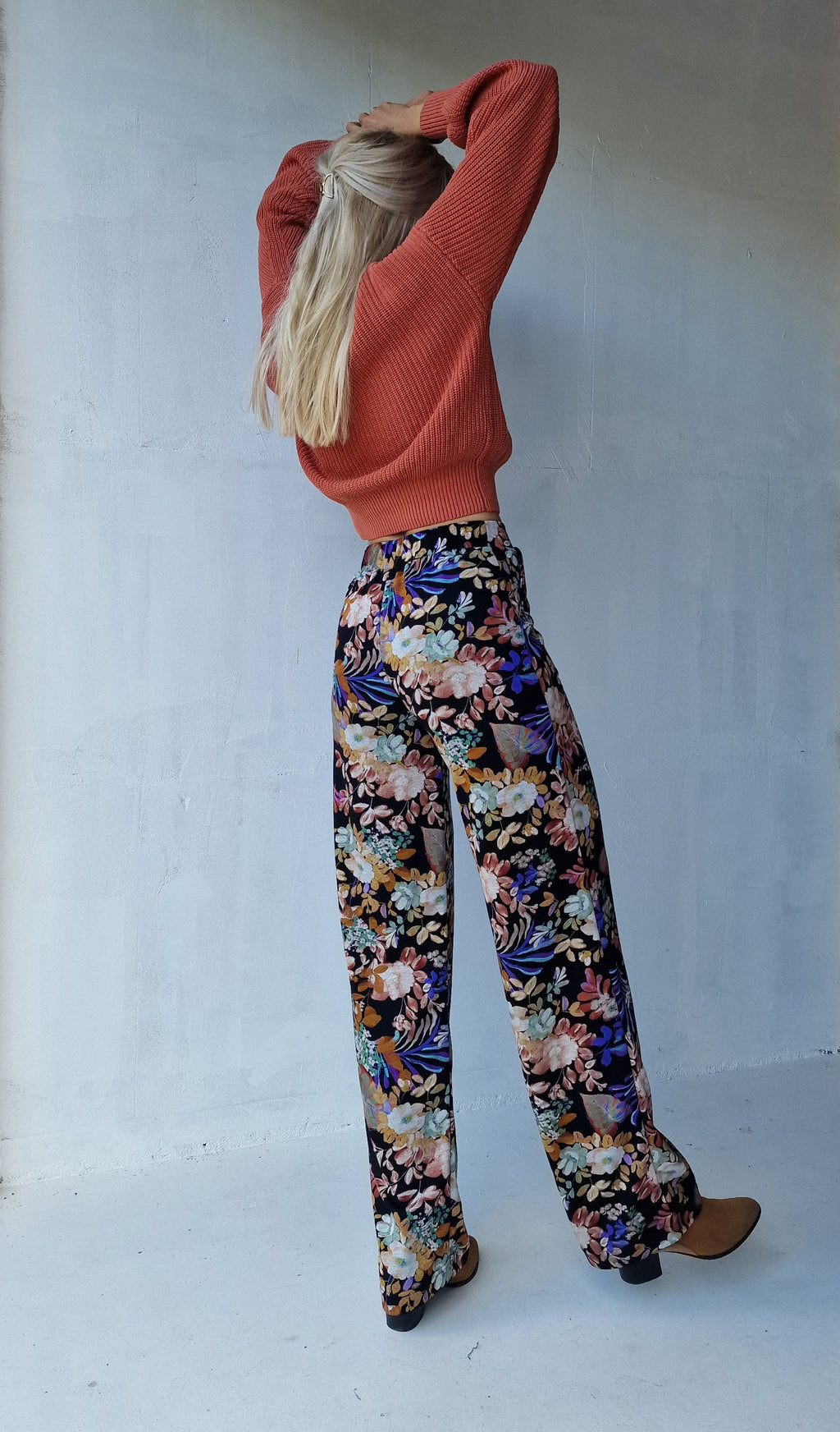 Extra lange wide leg | bloemen | tall | lengtemaat 36