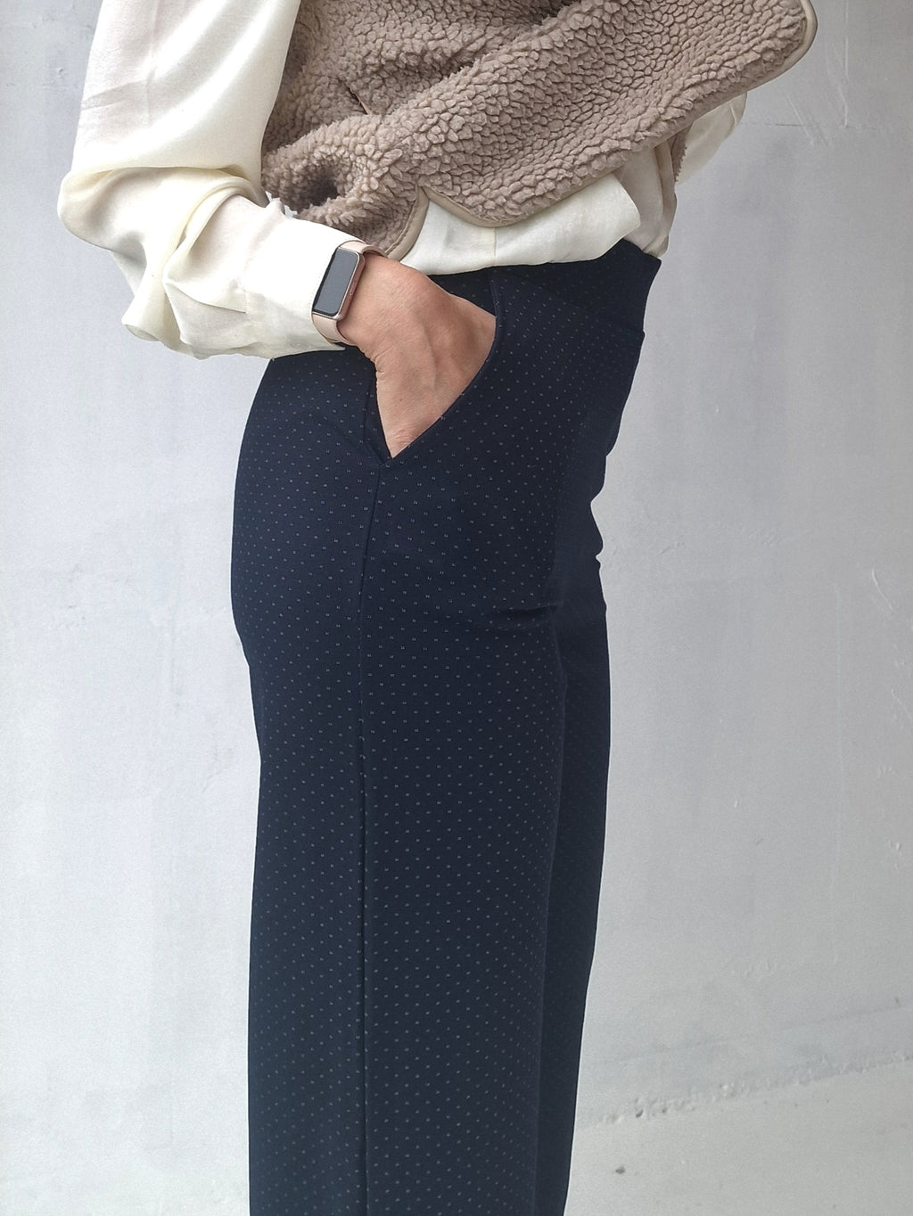 Extra langes, weites Bein | schwarz &amp; zacht | groß | Länge 36