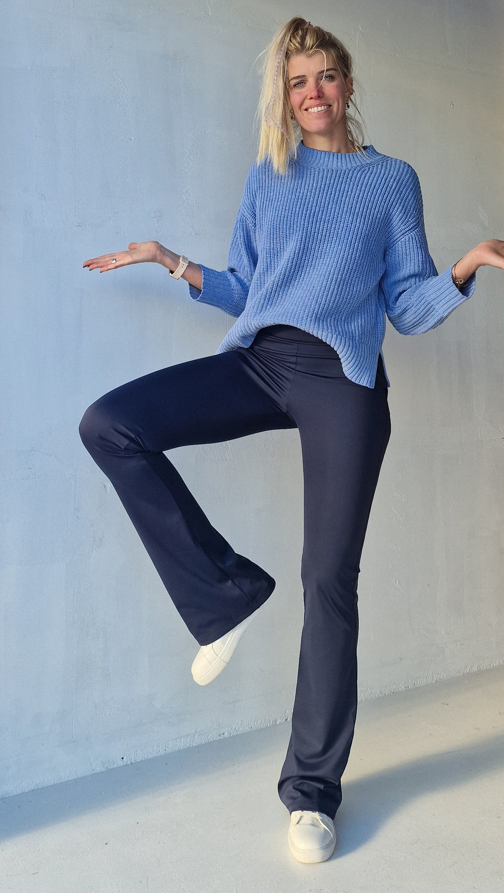 Extra lange sport flared | van sportstof | navy | tall | lengte 34 & 36