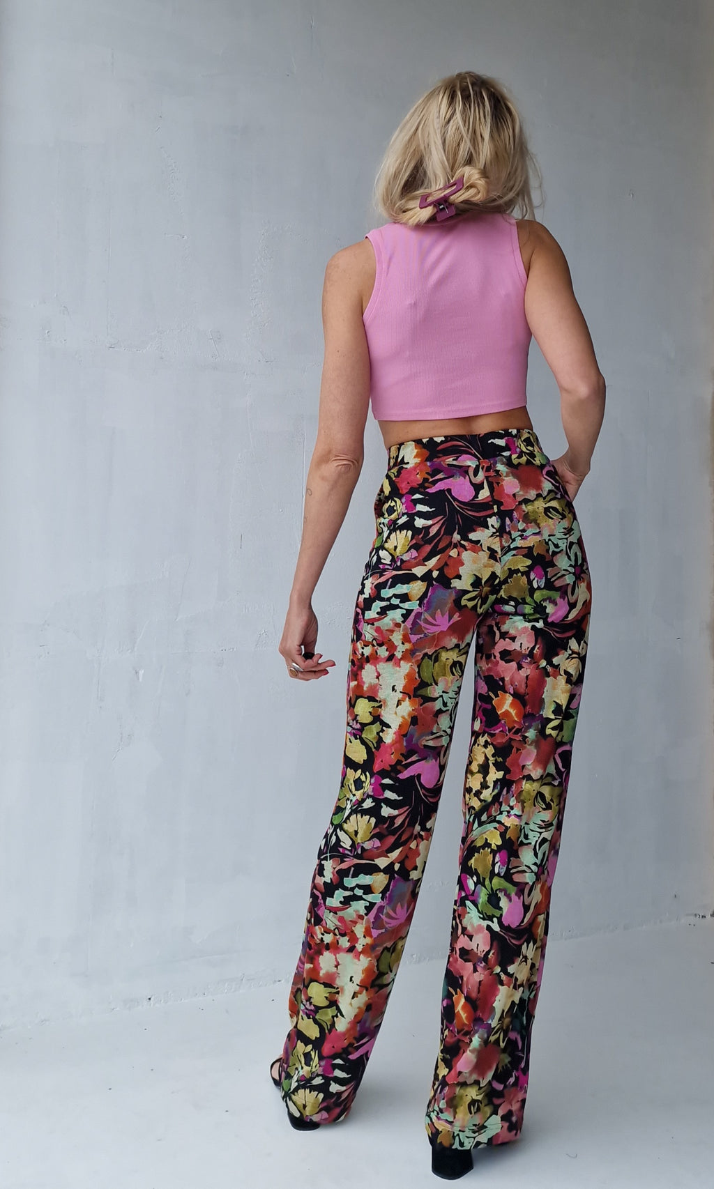 Extra lange wide leg | flowers/black | tall | lengte 36