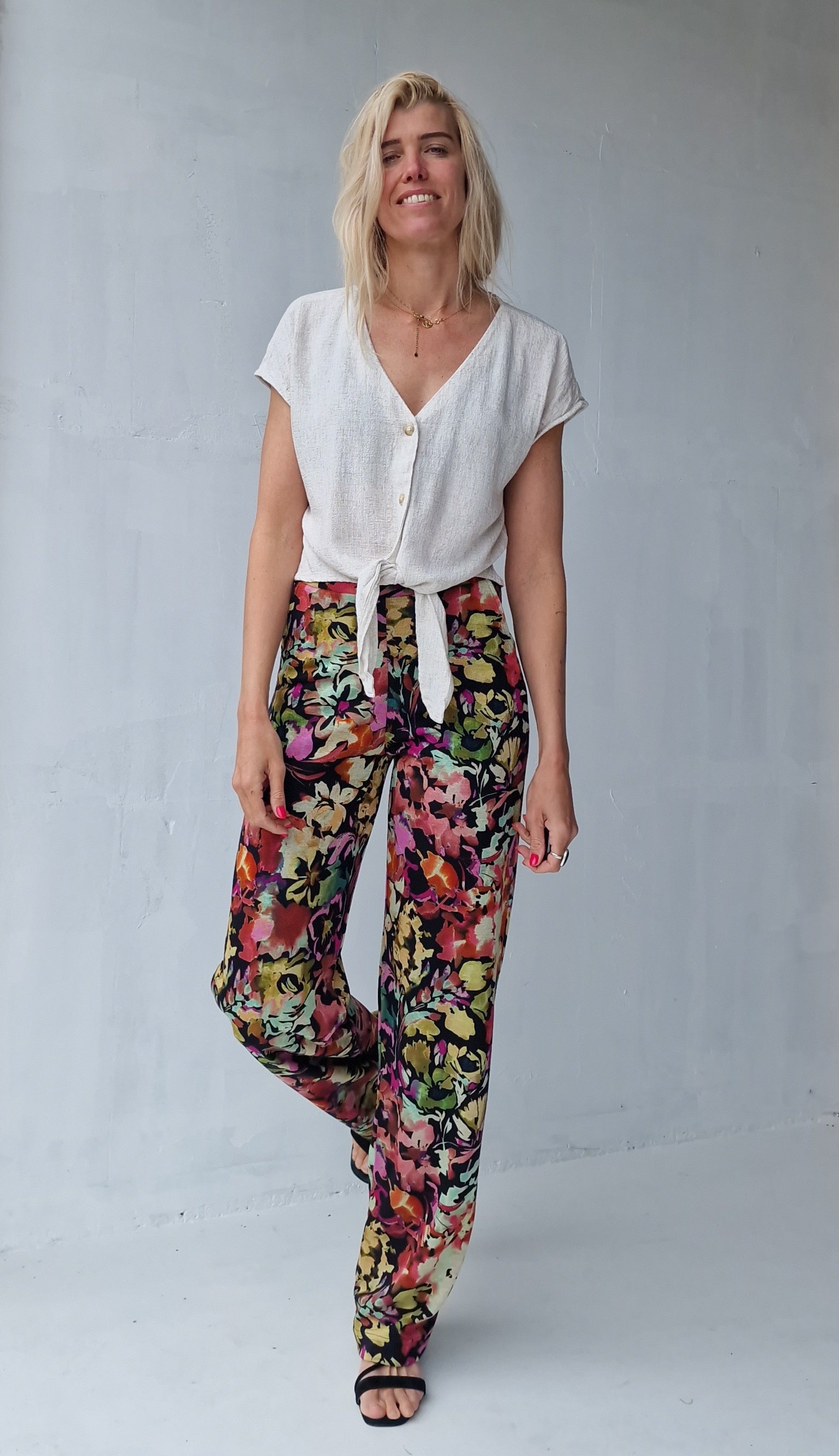 Extra lange wide leg | flowers/black | tall | lengte 36