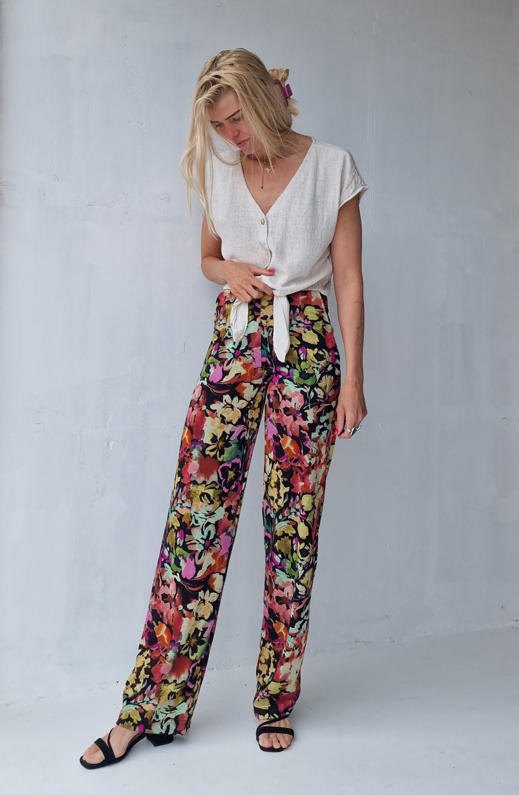 Extra lange wide leg | flowers/black | tall | lengte 36