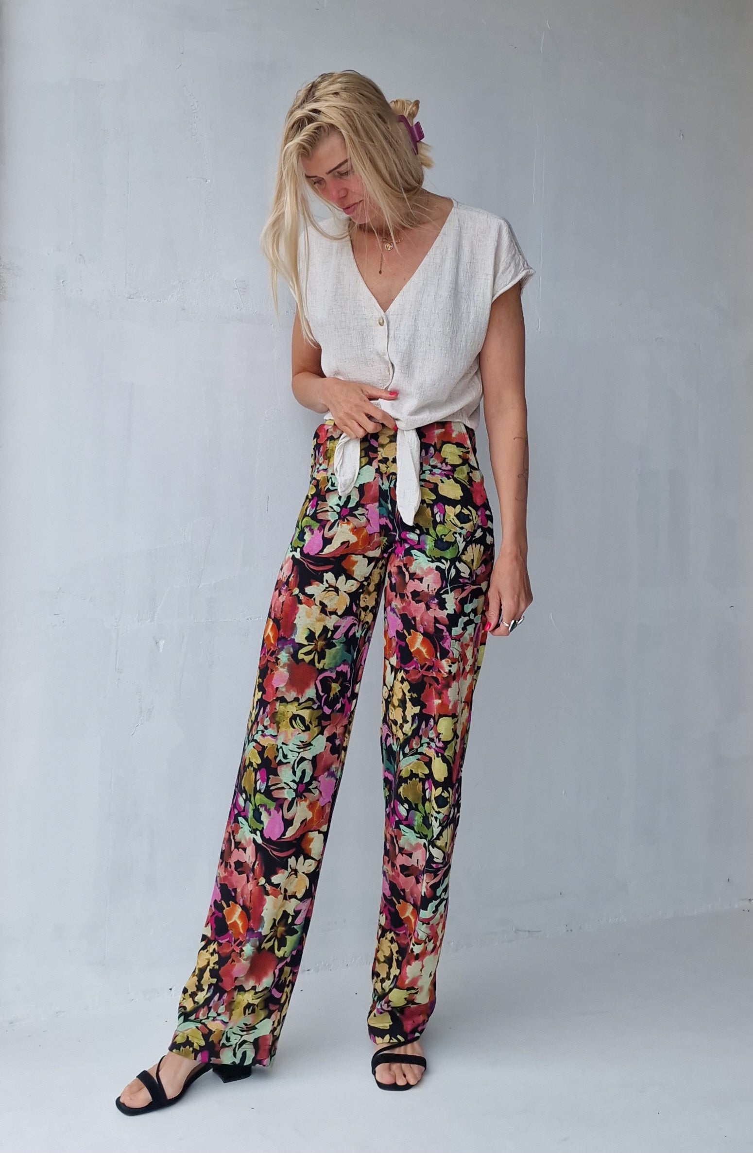 Extra lange wide leg | flowers/black | tall | lengte 36
