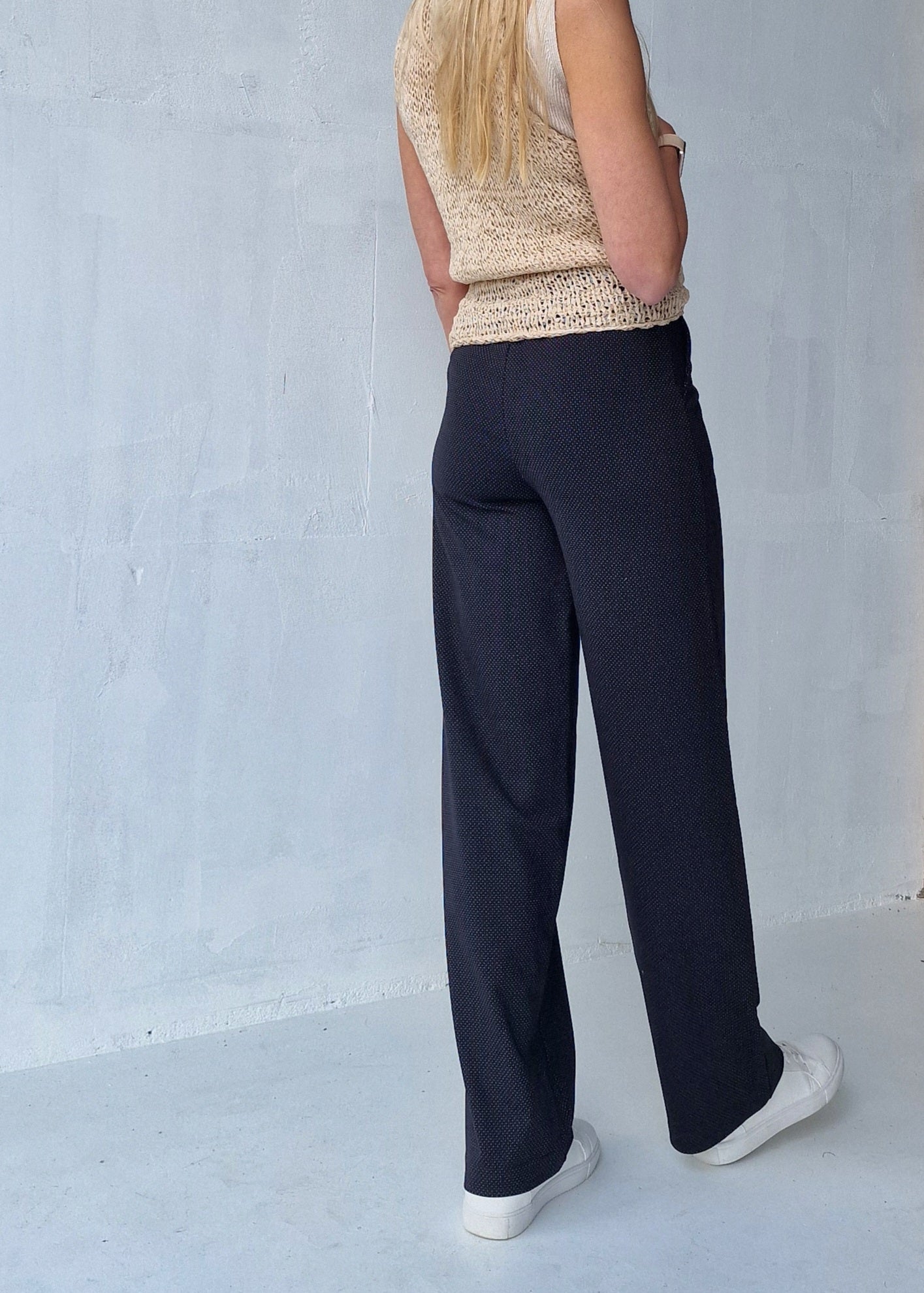 Extra lange wide leg | Black dots | tall | lengtemaat 34 & 36