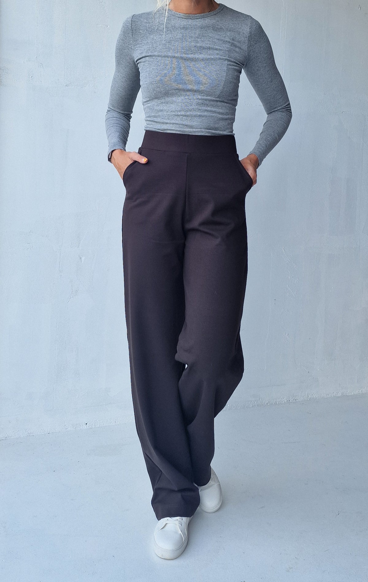 RESERVEER NU: Extra lange wide leg | dark chocolate | tall | lengte 34 & 36
