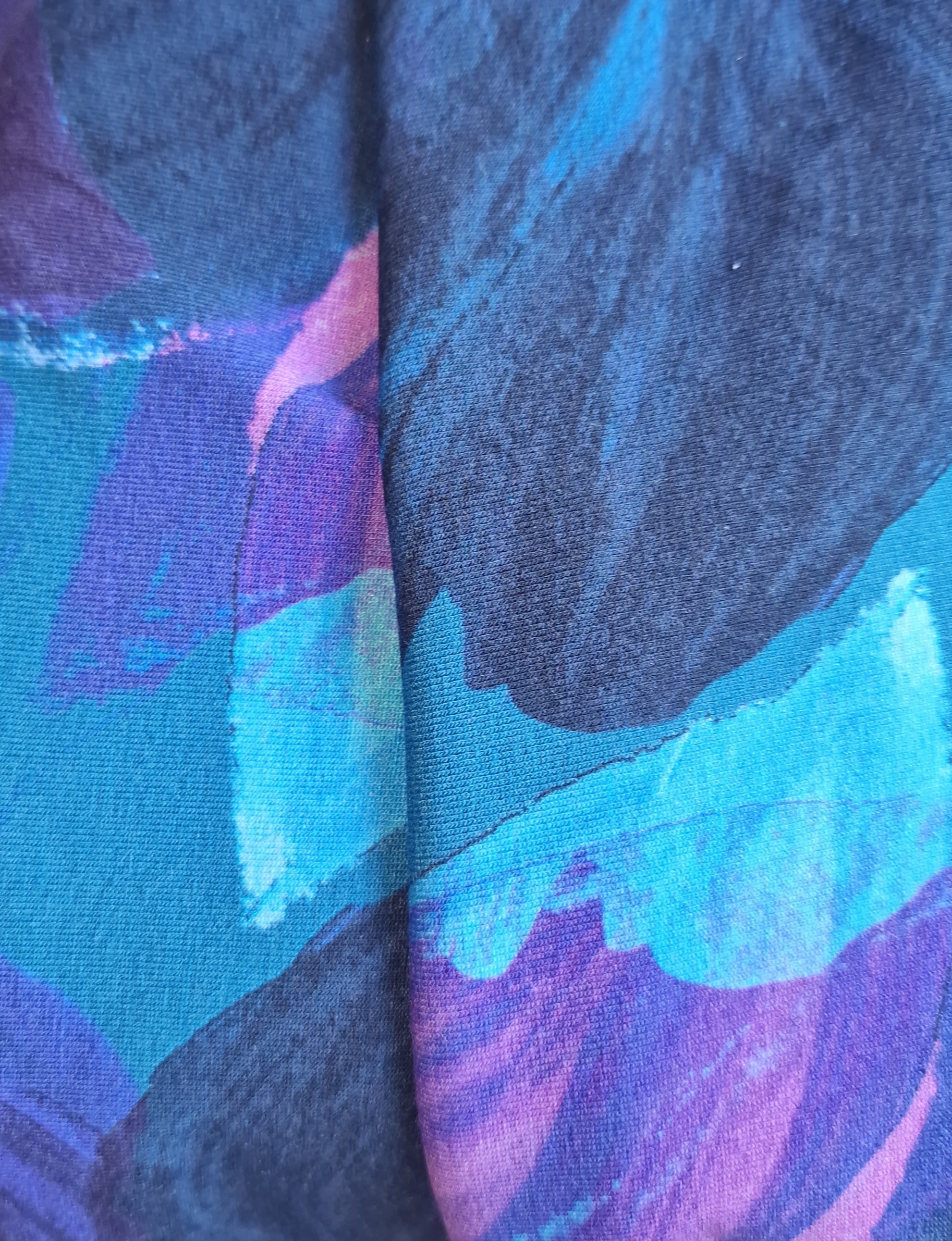 Flared blue & violet flowers viscose | tall | lengte 34 en 36 [PRE-ORDER]