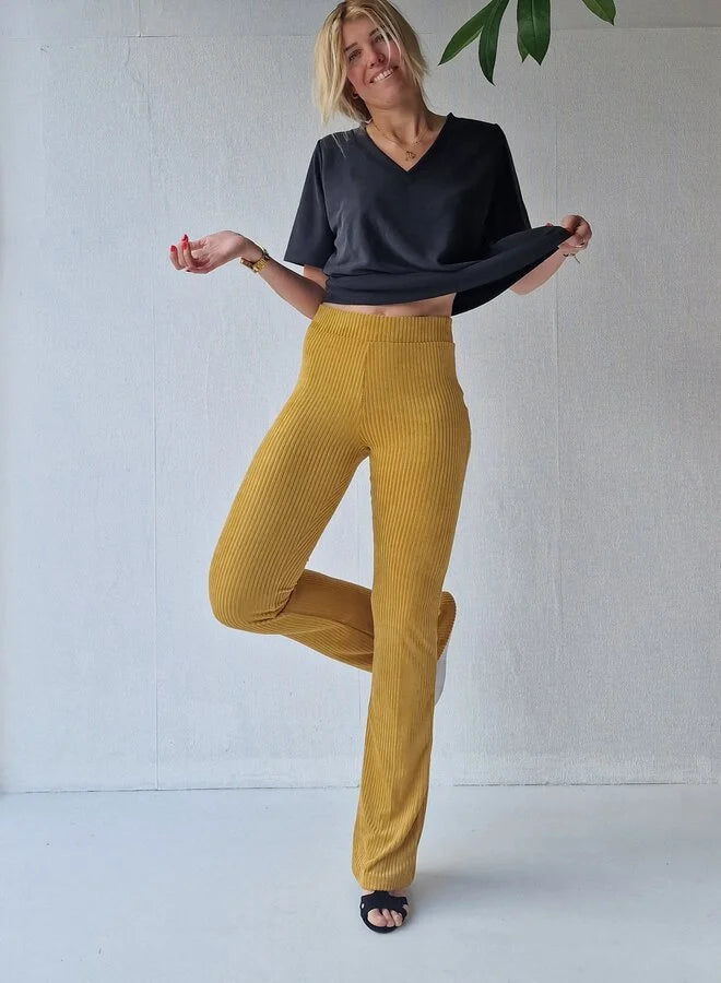 Extra lange flared legging | rib oker | tall | Lengtemaat 34 en 36