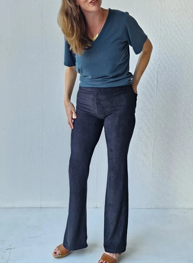 Extra lange flared legging | rib | zwart | tall | lengtemaat 32, 34 en 36