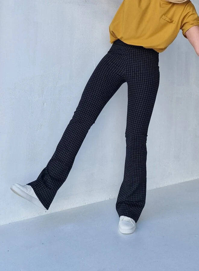 Extra lange flared pants | blokjes zwart/wit | tall | Lengtemaat 32, 34 en 36