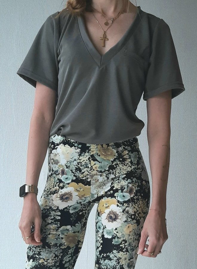 V-hals shirt Charlie | olijfgroen