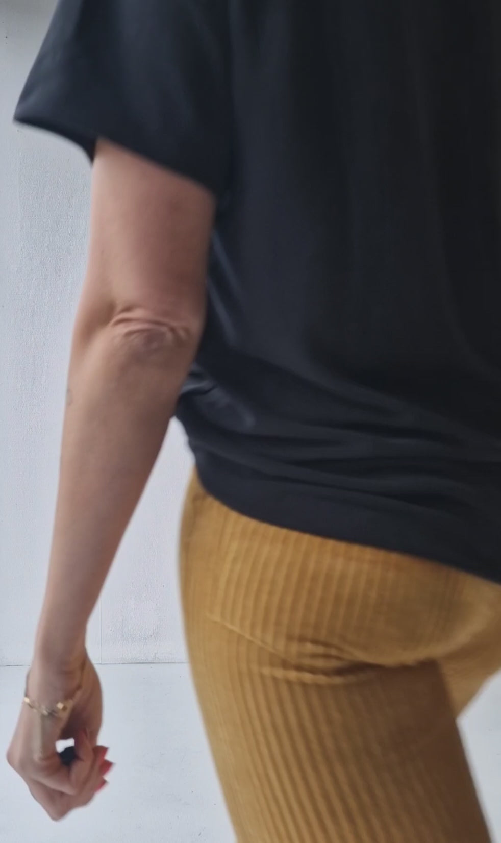 Extra lange flared legging | rib oker | tall | Lengtemaat 34 en 36