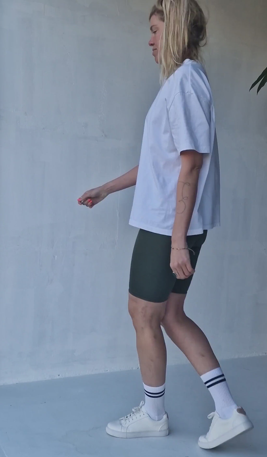 Korte legging Madame Liz | kakhi | van sportstof