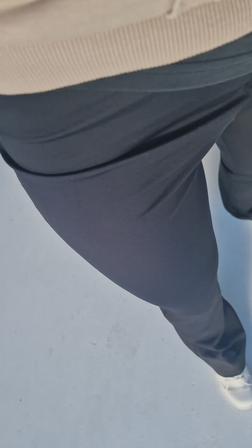 Extra lange sport flared | van sportstof | zwart | tall | lengte 34 & 36